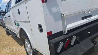 2023 Ford Super Duty F-250 XL Crew Cab Medium Bed - miniatura 18