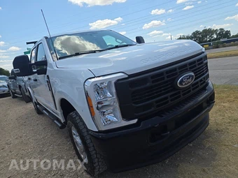 2023 Ford Super Duty F-250 XL Crew Cab Medium Bed - miniatura 3