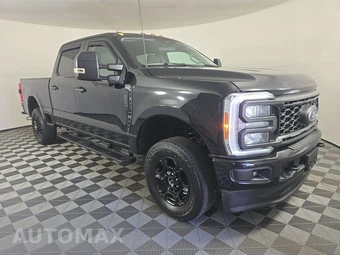 2023 Ford Super Duty F-250 XL Crew Cab Medium Bed - miniatura 3