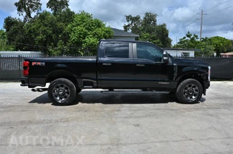 2023 Ford Super Duty F-250 XL Crew Cab Medium Bed - miniatura 6