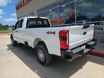 2023 Ford Super Duty F-250 XL Extended Cab Long Bed w/Rear Doors - miniatura 2