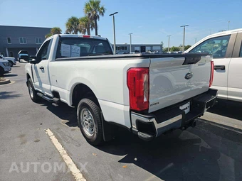 2023 Ford Super Duty F-250 XL Regular Cab Long Bed - miniatura 2