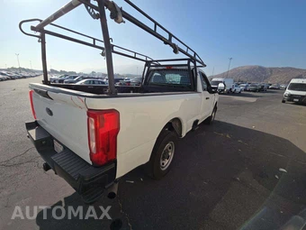 2023 Ford Super Duty F-250 XL Regular Cab Long Bed - miniatura 3
