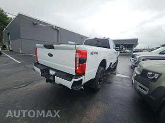 2023 Ford Super Duty F-250 XL Regular Cab Long Bed - miniatura 3