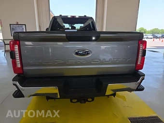 2023 Ford Super Duty F-250 XLT Crew Cab Long Bed - miniatura 5