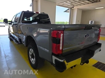 2023 Ford Super Duty F-250 XLT Crew Cab Long Bed - miniatura 6