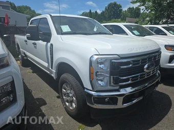 2023 Ford Super Duty F-250 XLT Crew Cab Long Bed - miniatura 3