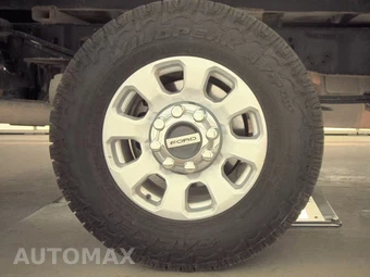 2023 Ford Super Duty F-250 XLT Crew Cab Long Bed - miniatura 11