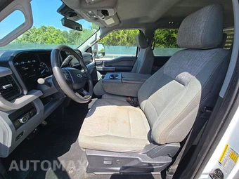 2023 Ford Super Duty F-250 XLT Crew Cab Long Bed - miniatura 13