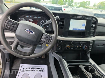 2023 Ford Super Duty F-250 XLT Crew Cab Long Bed - miniatura 11