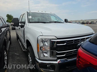 2023 Ford Super Duty F-250 XLT Crew Cab Long Bed - miniatura 2