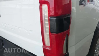 2023 Ford Super Duty F-250 XLT Crew Cab Long Bed - miniatura 21