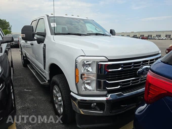 2023 Ford Super Duty F-250 XLT Crew Cab Long Bed - miniatura 3
