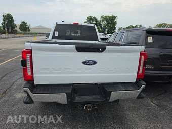 2023 Ford Super Duty F-250 XLT Crew Cab Long Bed - miniatura 5