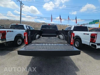 2023 Ford Super Duty F-250 XLT Crew Cab Long Bed - miniatura 11