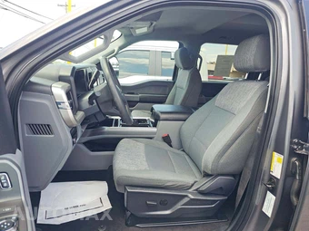 2023 Ford Super Duty F-250 XLT Crew Cab Long Bed - miniatura 3
