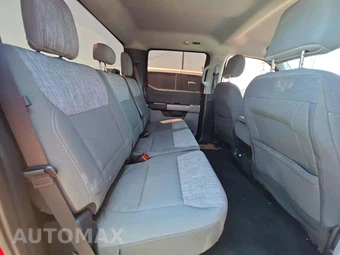 2023 Ford Super Duty F-250 XLT Crew Cab Medium Bed - miniatura 16