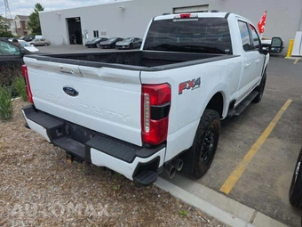 2023 Ford Super Duty F-250 XLT Crew Cab Medium Bed - miniatura 3