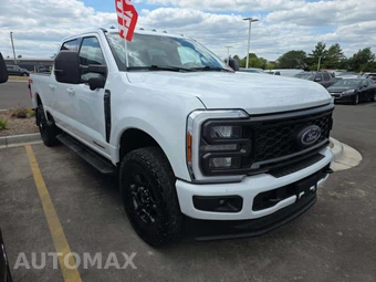 2023 Ford Super Duty F-250 XLT Crew Cab Medium Bed - miniatura 4