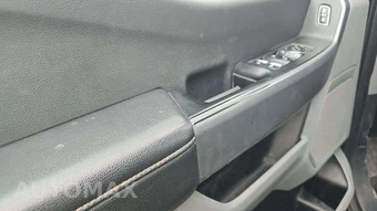 2023 Ford Super Duty F-250 XLT Crew Cab Medium Bed - miniatura 27