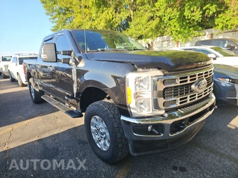 2023 Ford Super Duty F-250 XLT Crew Cab Medium Bed - miniatura 3