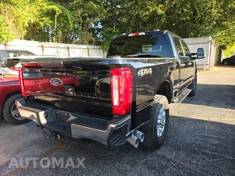 2023 Ford Super Duty F-250 XLT Crew Cab Medium Bed - miniatura 4