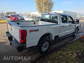 2023 Ford Super Duty F-250 XLT Crew Cab Medium Bed - miniatura 4