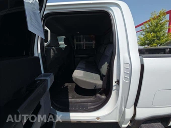 2023 Ford Super Duty F-250 XLT Crew Cab Medium Bed - miniatura 10