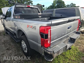 2023 Ford Super Duty F-250 XLT Extended Cab Medium Bed w/Rear Doors - miniatura 6
