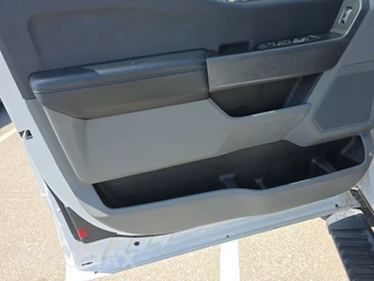 2023 Ford Super Duty F-250 XLT Extended Cab Medium Bed w/Rear Doors - miniatura 9