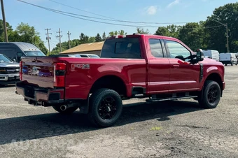 2023 Ford Super Duty F-250 XLT Extended Cab Medium Bed w/Rear Doors - miniatura 3