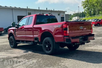 2023 Ford Super Duty F-250 XLT Extended Cab Medium Bed w/Rear Doors - miniatura 5
