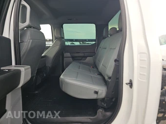 2023 Ford Super Duty F-350 Cab Chassis XL Crew Cab DRW - miniatura 13