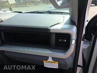 2023 Ford Super Duty F-350 Cab Chassis XL Extended Cab w/Rear Doors - miniatura 15