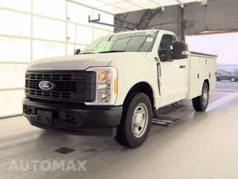 2023 Ford Super Duty F-350 Cab Chassis XL Regular Cab