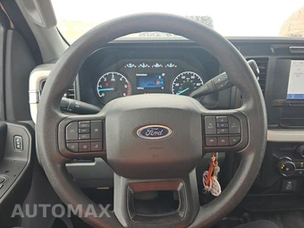 2023 Ford Super Duty F-350 Cab Chassis XL Regular Cab - miniatura 10