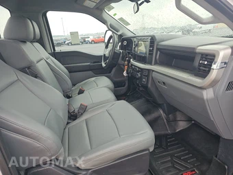 2023 Ford Super Duty F-350 Cab Chassis XL Regular Cab - miniatura 8