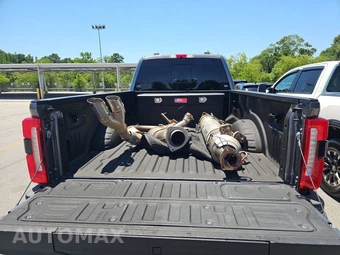 2023 Ford Super Duty F-350 Lariat Crew Cab Long Bed - miniatura 16