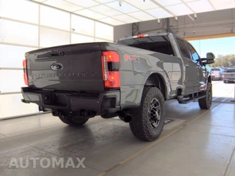 2023 Ford Super Duty F-350 Lariat Crew Cab Long Bed - miniatura 4