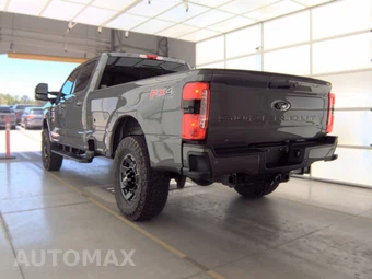 2023 Ford Super Duty F-350 Lariat Crew Cab Long Bed - miniatura 6