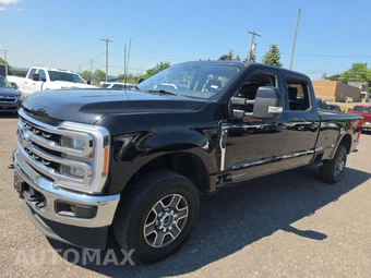 2023 Ford Super Duty F-350 Lariat Crew Cab Long Bed