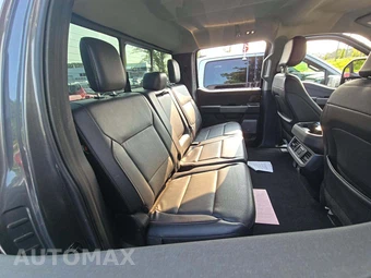 2023 Ford Super Duty F-350 Lariat Crew Cab Long Bed - miniatura 16