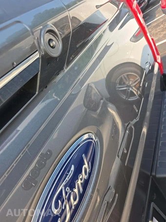 2023 Ford Super Duty F-350 Lariat Crew Cab Long Bed - miniatura 25