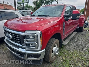 2023 Ford Super Duty F-350 Lariat Crew Cab Long Bed DRW