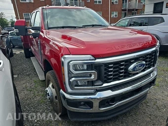 2023 Ford Super Duty F-350 Lariat Crew Cab Long Bed DRW - miniatura 3