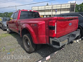 2023 Ford Super Duty F-350 Lariat Crew Cab Long Bed DRW - miniatura 6