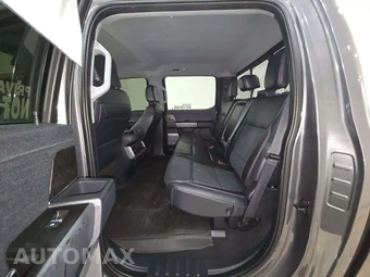 2023 Ford Super Duty F-350 Lariat Crew Cab Long Bed DRW - miniatura 13