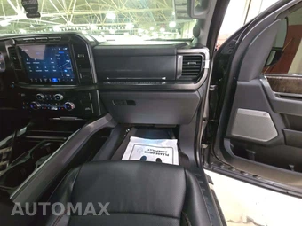 2023 Ford Super Duty F-350 Lariat Crew Cab Long Bed DRW - miniatura 19