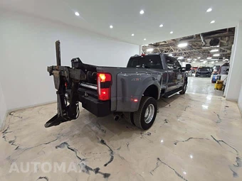 2023 Ford Super Duty F-350 Lariat Crew Cab Long Bed DRW - miniatura 3