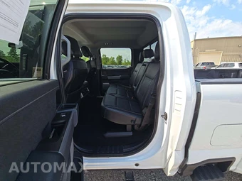 2023 Ford Super Duty F-350 Lariat Crew Cab Long Bed DRW - miniatura 10
